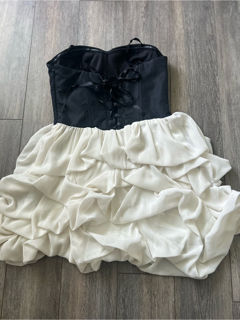 Le Chateau Strapless Black and White Ruffled Dress - Picture 2 of 4